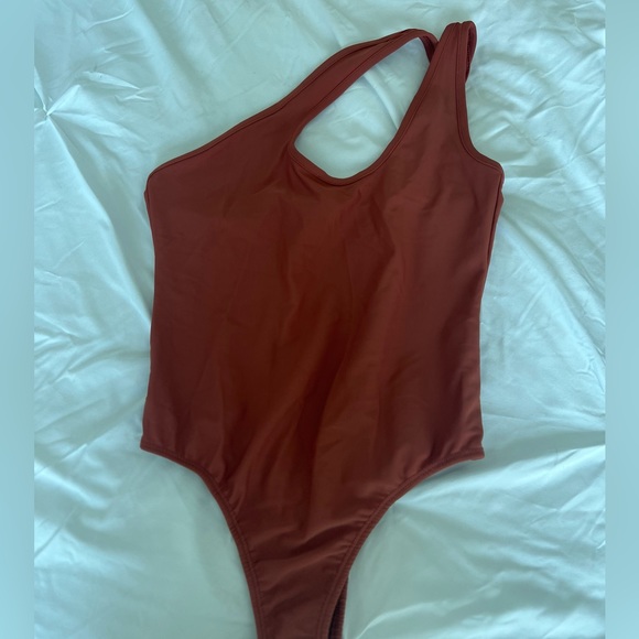 WeWoreWhat Asymmetrical Snap Enclosure Bodysuit - Picture 5 of 5